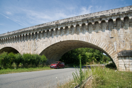 Garonne-Kanalbrücke Agen