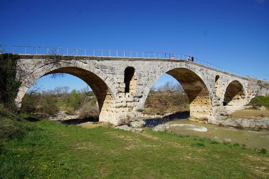 Julianische Brücke