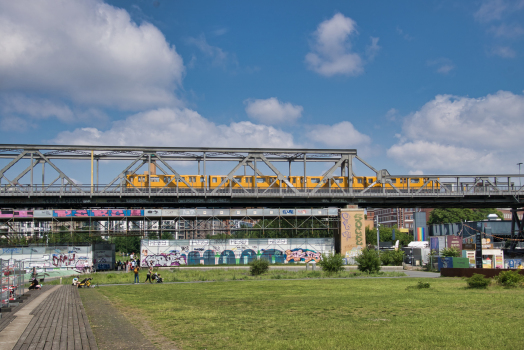 Hochbahnbrücke Gleisdreieck (U 1)