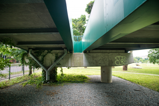 Memorial Drive Footbridge