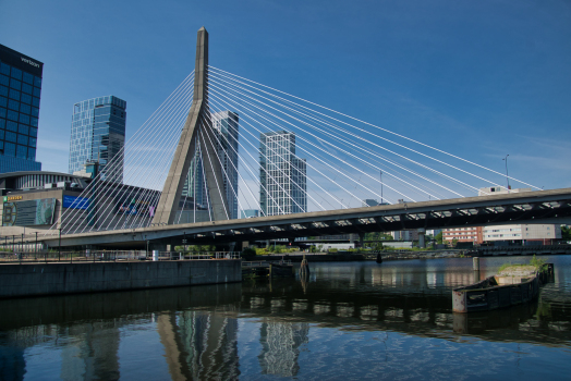 Pont Leonard P. Zakim Bunker Hill