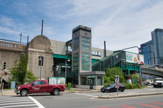 Science Park/West End Station