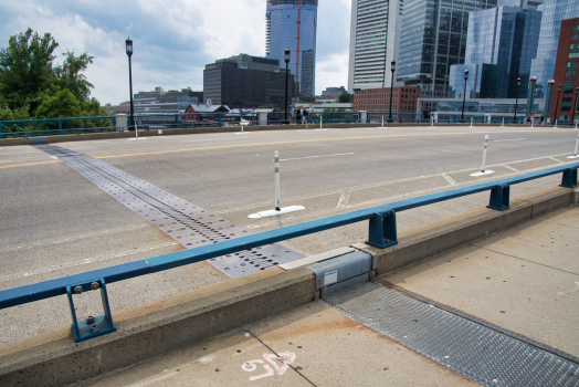 Evelyn Moakley Bridge