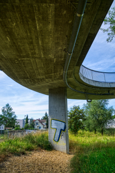 Geh- und Radwegbrücke Mühlematt