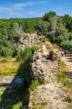 Aqueduc et meunerie de Barbegal 