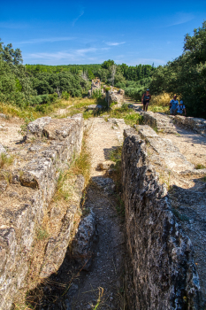 Aqueduc et meunerie de Barbegal 