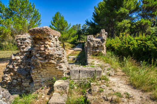 Aqueduc et meunerie de Barbegal 