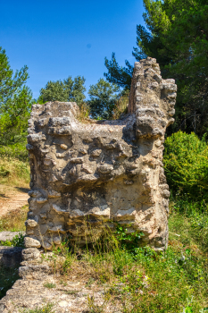 Aqueduc et meunerie de Barbegal 