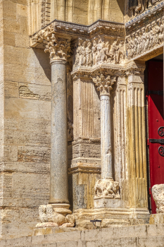 Église abbatiale de Saint-Gilles du Gard 