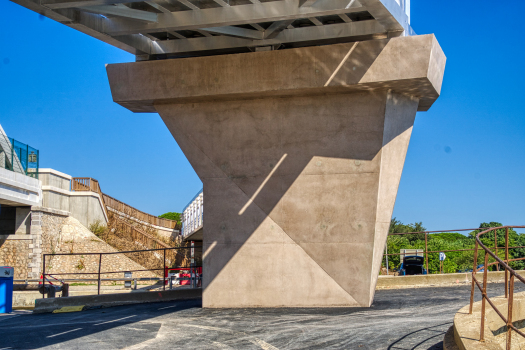 Geh- und Radwegbrücke Carnon