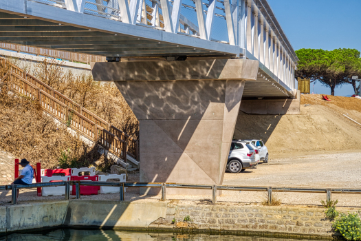 Geh- und Radwegbrücke Carnon