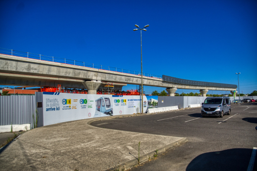 Viaduc de la ligne B du métro de Rennes