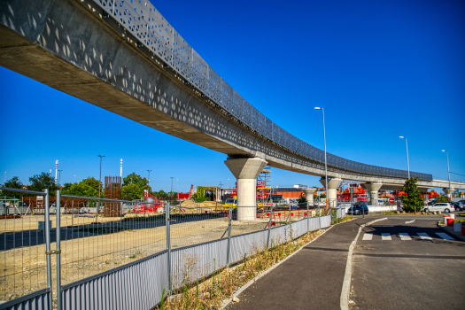 Viaduc de la ligne B du métro de Rennes