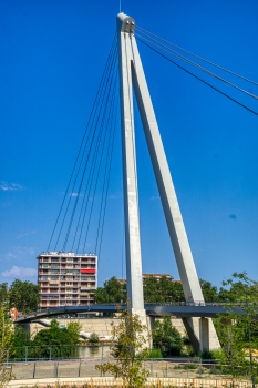 Passerelle Robert-Poujade