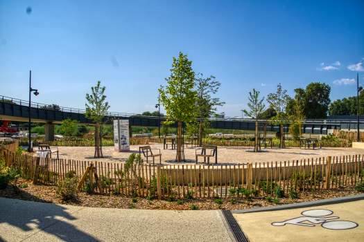 Passerelle Robert-Poujade