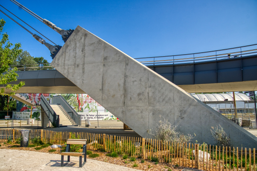 Passerelle Robert-Poujade