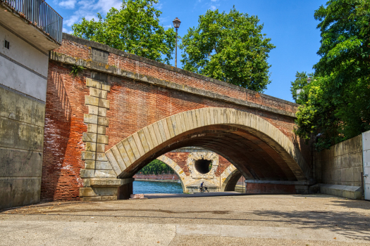 Brücke im Zuge des Quai de Tounis