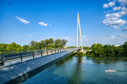 Robert Poujade Pedestrian Bridge