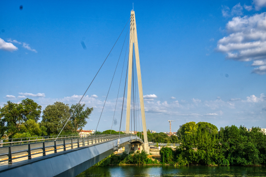 Passerelle Robert-Poujade 