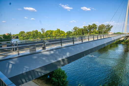 Robert Poujade Pedestrian Bridge