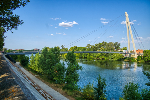 Robert Poujade Pedestrian Bridge 