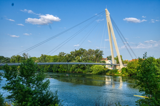 Robert Poujade Pedestrian Bridge 