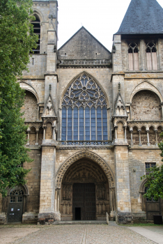 Église Notre-Dame de la Couture 