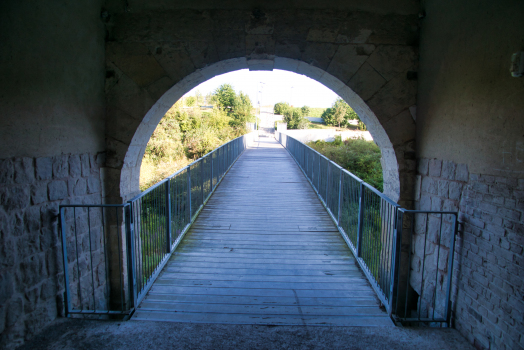 Abbeville Gate Footbridge