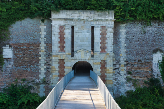 Abbeville Gate Footbridge