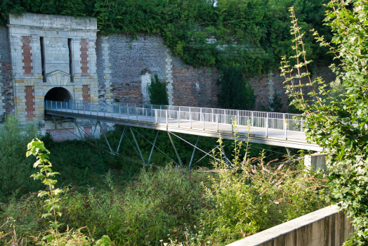 Abbeville Gate Footbridge