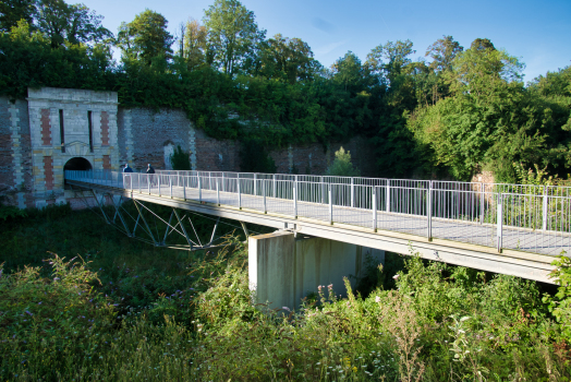 Abbeville Gate Footbridge