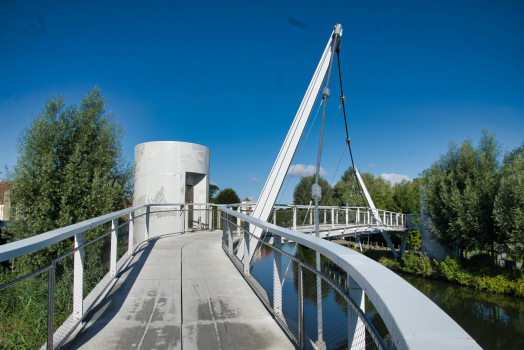 L'Hortillonne Footbridge