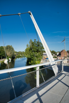 L'Hortillonne Footbridge