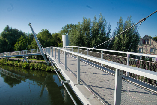 L'Hortillonne Footbridge