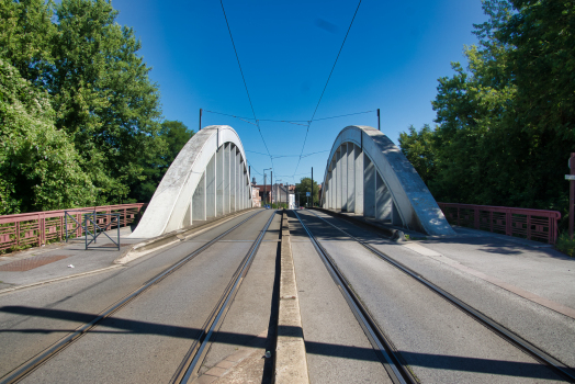 Renaissance Bridge