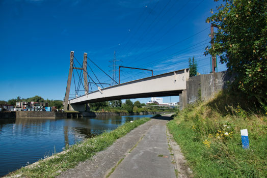 Marchienne-au-Pont Metro Bridge