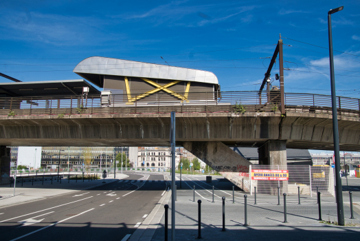 U-Bahnhof La Villette und Sambrebrücke