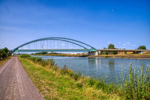 Wedringer Strasse Bridge