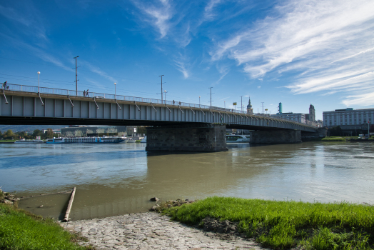 Nibelungenbrücke