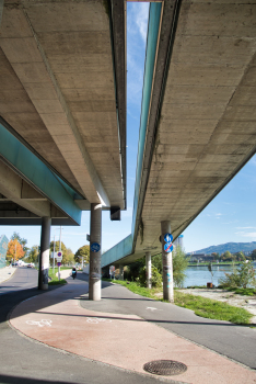 Passerelle du Ars Electronica Center