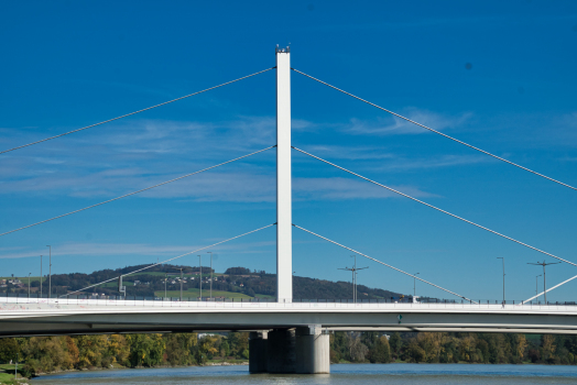 VÖEST Bridge 