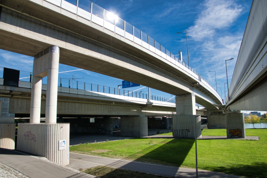 Ponts de dérivation VÖEST