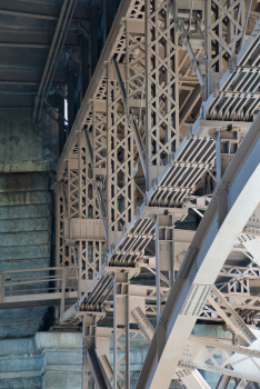 Franklin Square Bridge