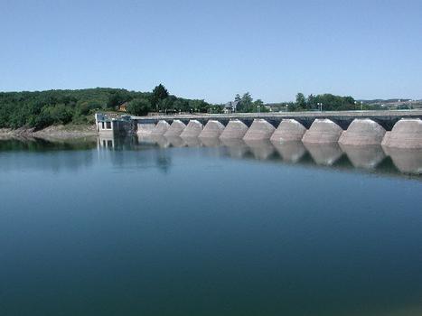 Barrage de Pannessière-Chaumard