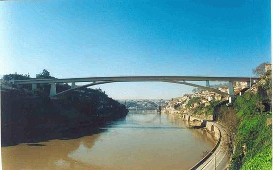 Infante D. Henrique Bridge, Oporto