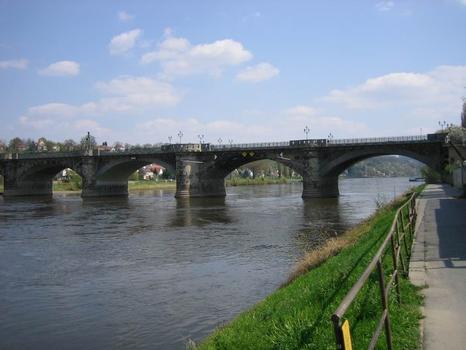 Pont de Pirna sur l'Elbe
