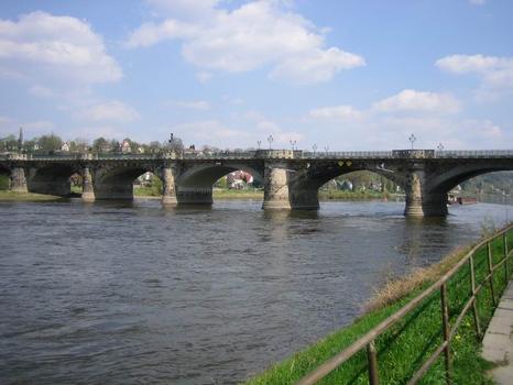 Pont de Pirna sur l'Elbe