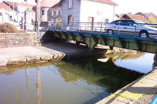 Canal de l'Est
SellesDrehbrücke