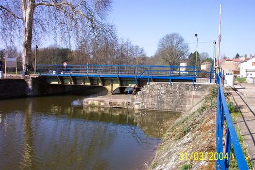 Canal de l'Est
SellesDrehbrücke