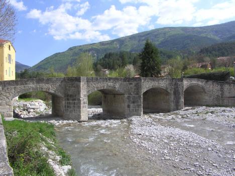 Vieux Pont (pont-route), Annot, Alpes de Haute Provence